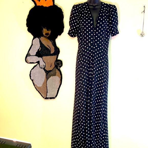 DL1961 Dresses & Skirts - DL vintage dress polka black/white dot dress. Middle split and tapered sleeves.